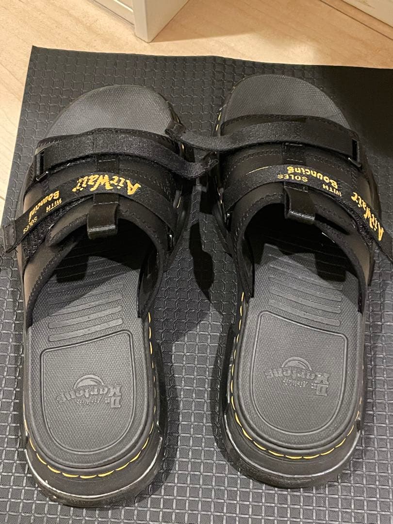 ドクターマーチン サンダル 黒