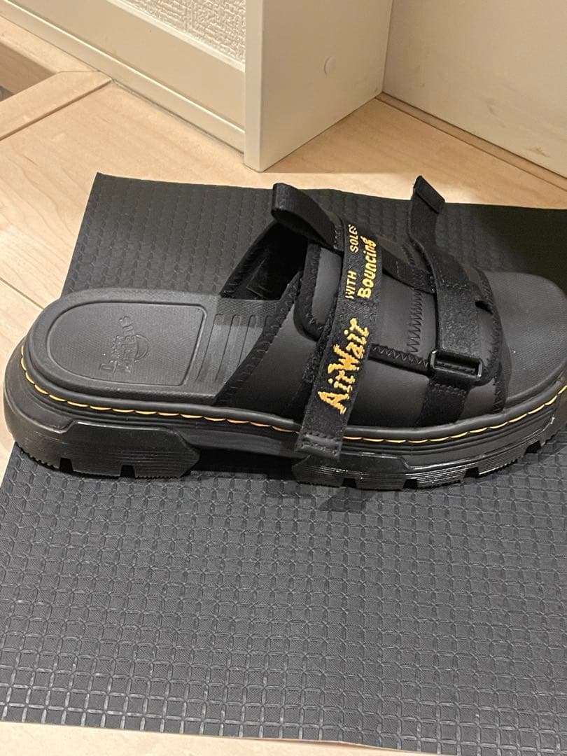 ドクターマーチン サンダル 黒