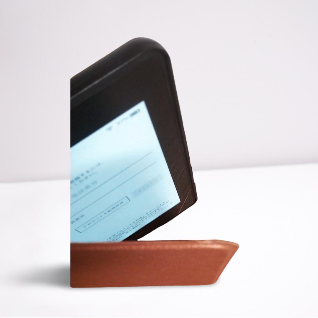 Kindle Paperwhite 第10世代 8GB 防水・カバー付き