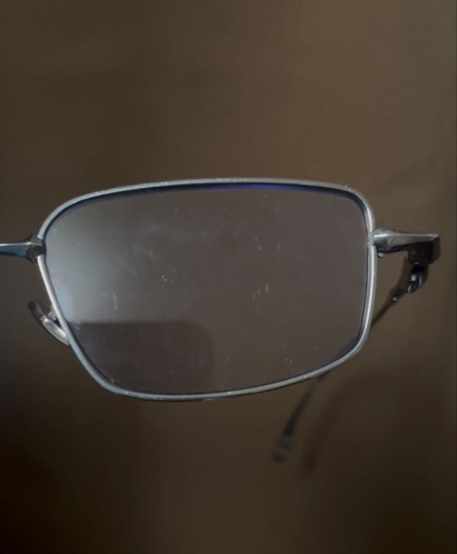 小物 GENTLE MONSTER atomic02