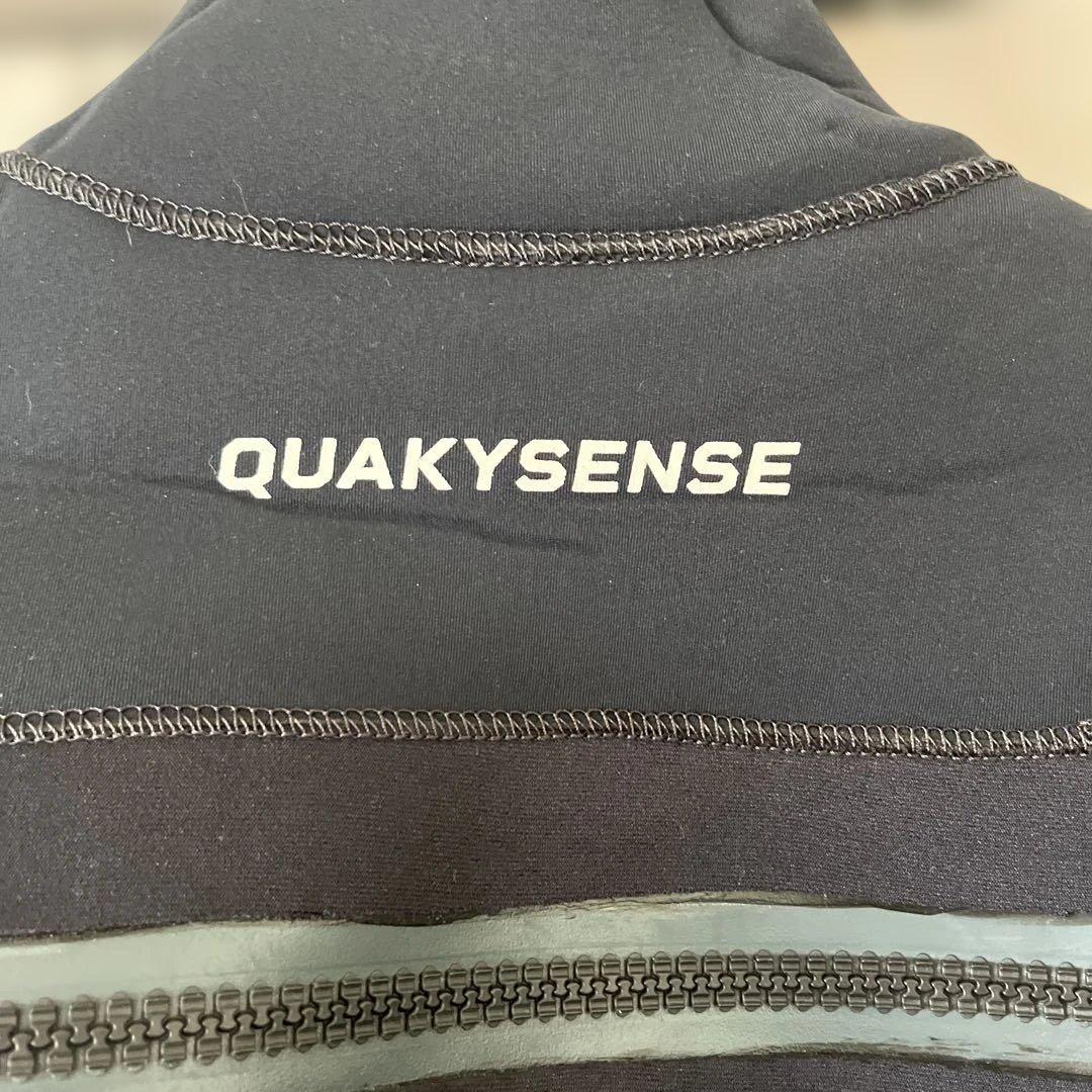 QUAKY SENSEクェーキーセンスドライスーツXL未使用品！ソックス保管袋付