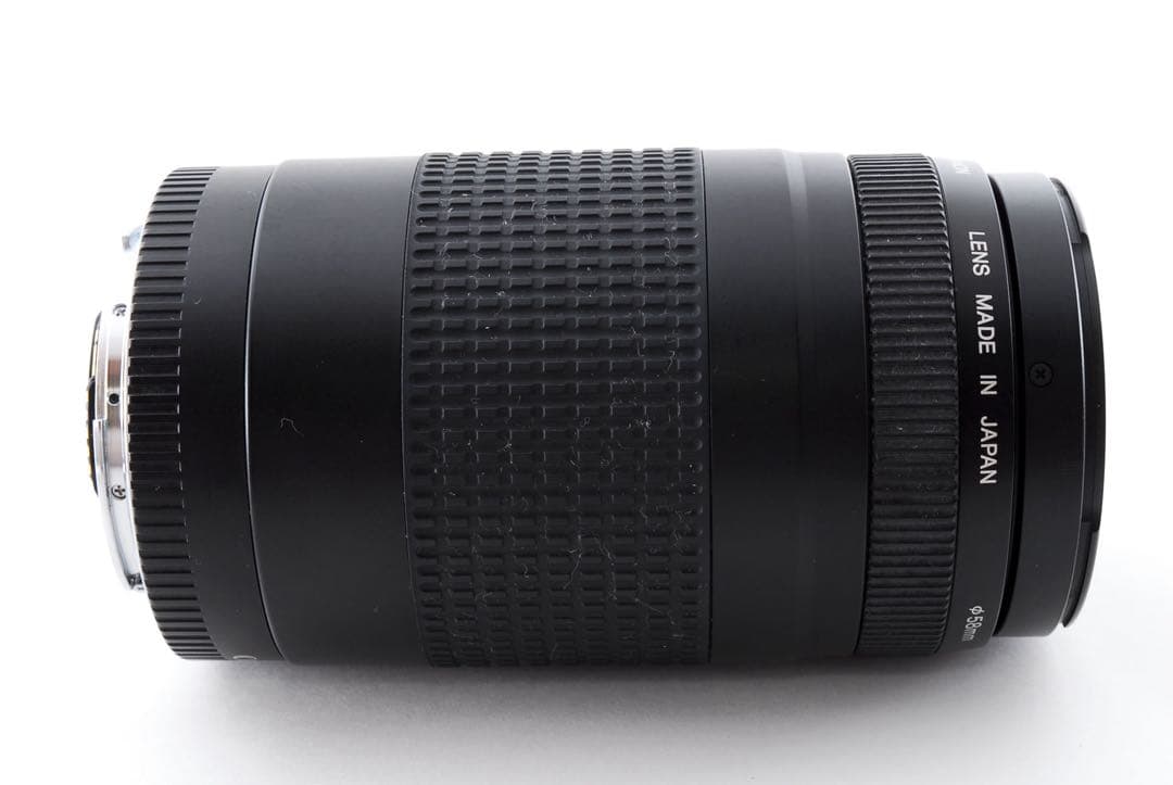 キャノン望遠レンズ　CANON EF 75-300mm F4-5.6 II