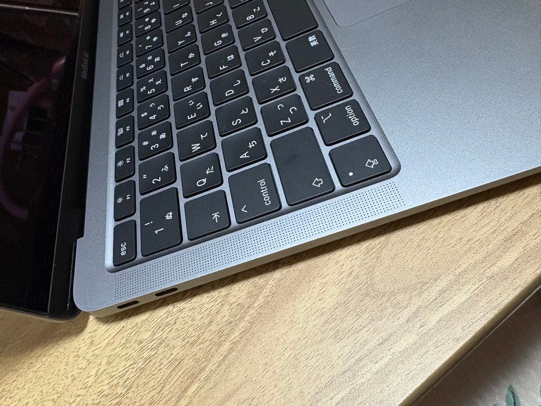 【充電回数30未満】Apple MacBook AIR 8GB/256GB