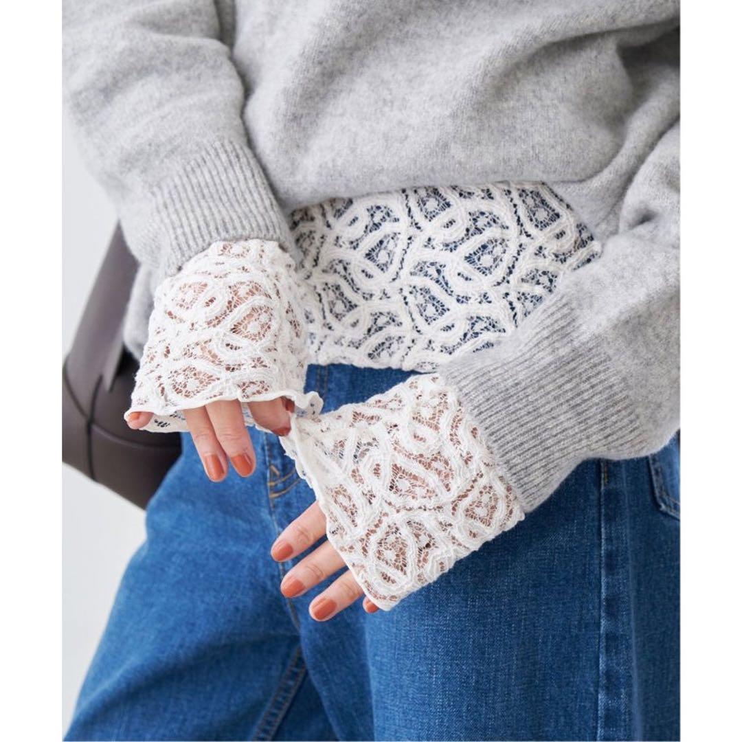 【新品未使用】IENAペイズリー ストレッチレースプルオーバー （ナチュラル）