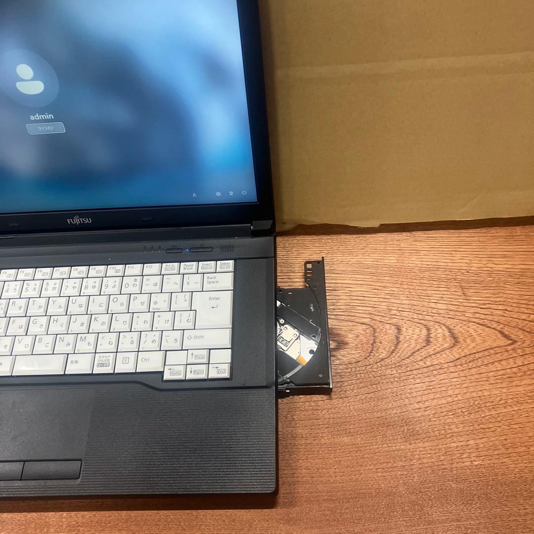 富士通 ノートPC Windows11　DVD付き　爆速SSD搭載
