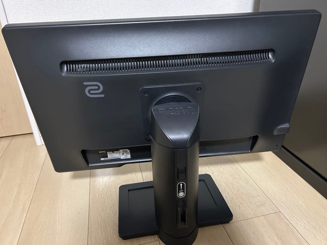 BenQゲーミングモニターXL2411