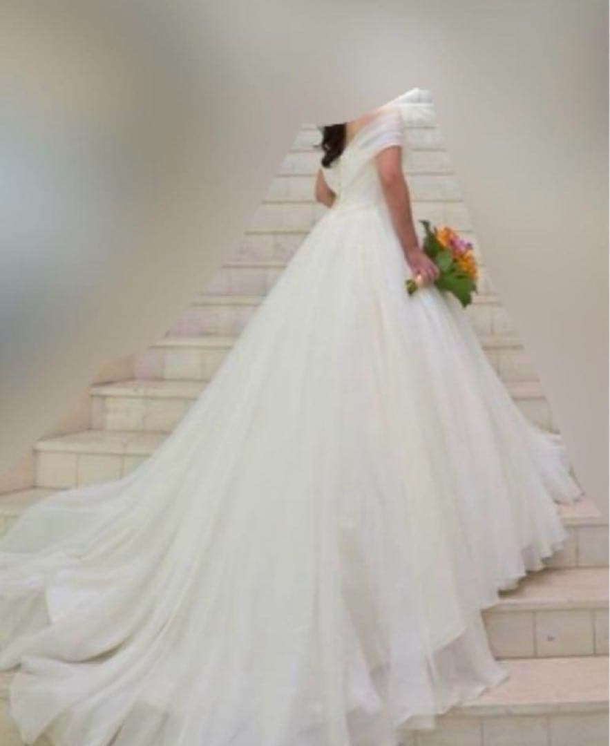 【最終セール‼️総額40万円！！】タカミブライダル　ベルダム ウェディングドレス