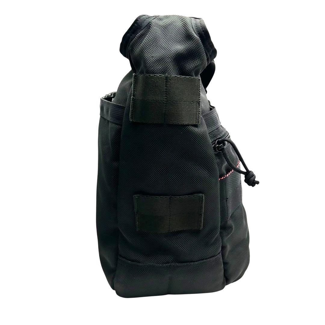 BRIEFING ブリーフィング　ショルダーバッグ　斜め掛け　ブラック