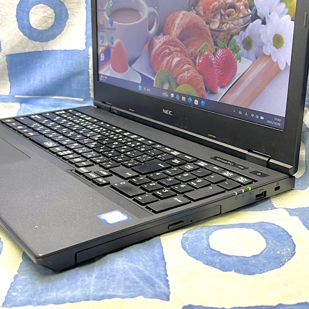 第8世代♡快適SSD +HDD☆マットな黒ノートパソコン♪カメラ付き！Win11