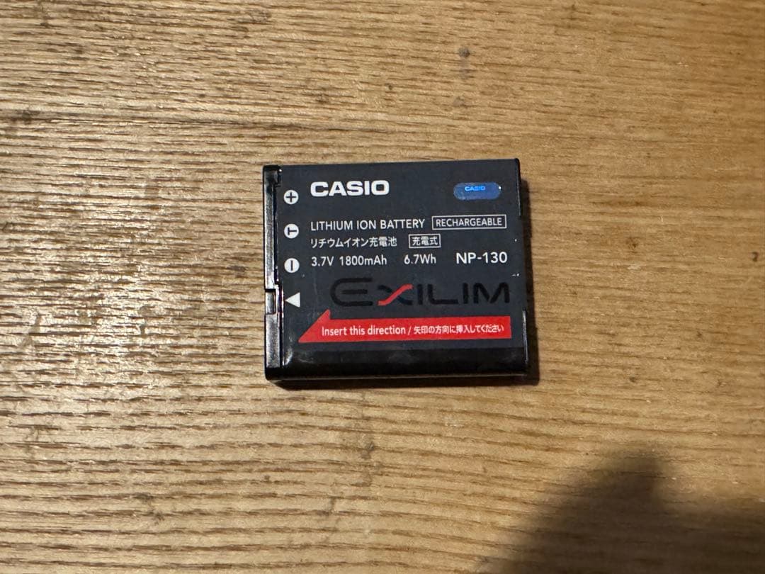 デジタルカメラ CASIO EXILM HS EX-ZR400