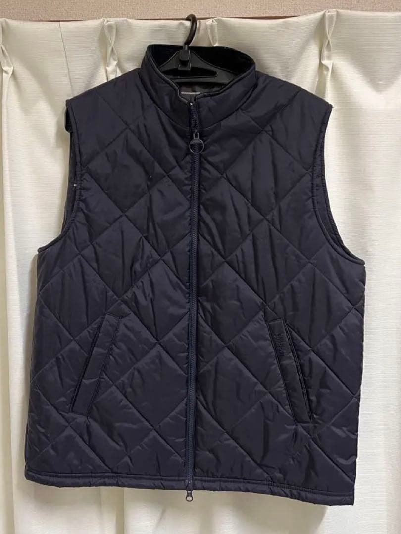Barbour ネイビー キルティングダウンベスト