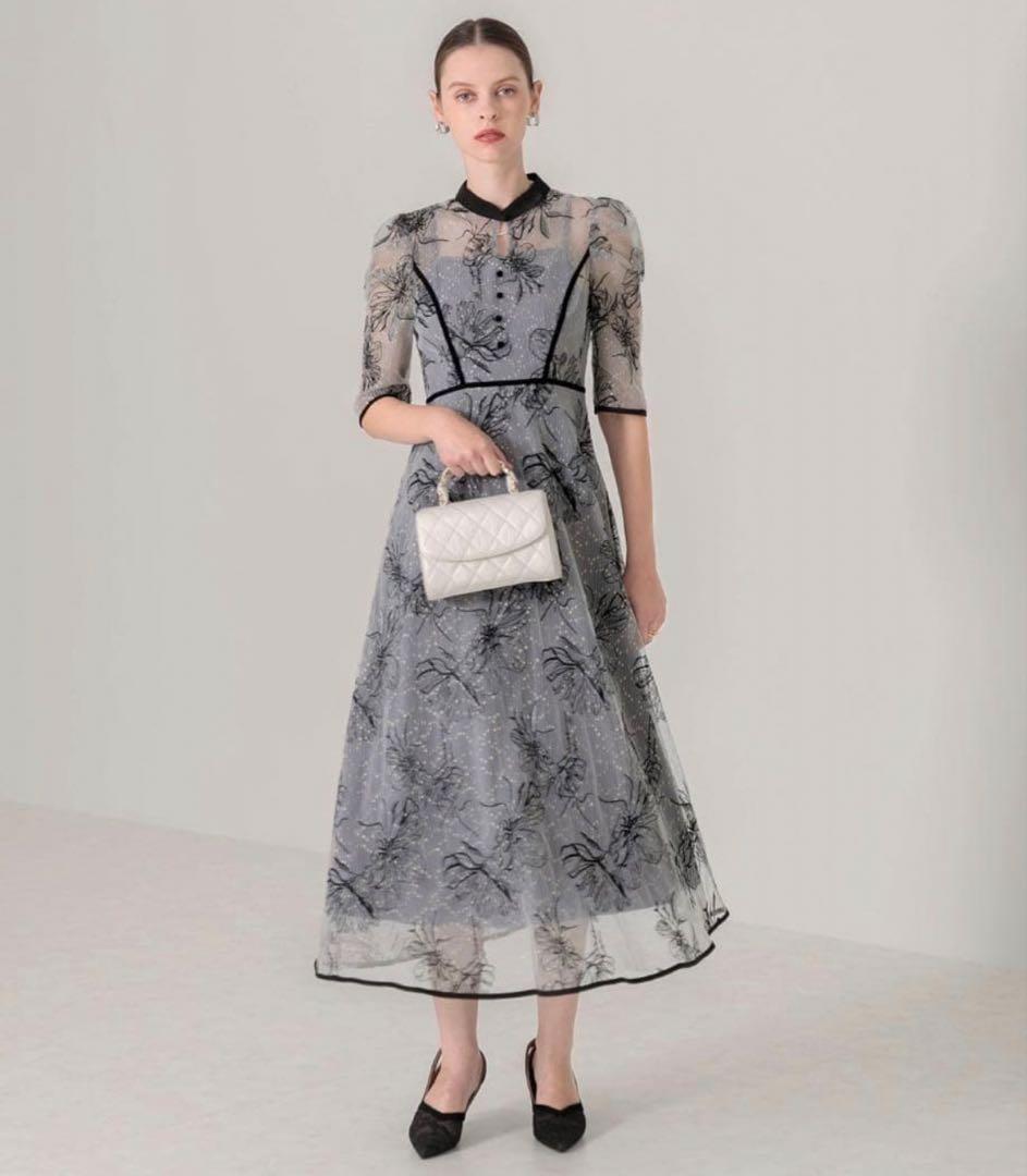 LEJA 配色パイピングプチハイネック花柄刺繍ラメレースロング丈ドレス