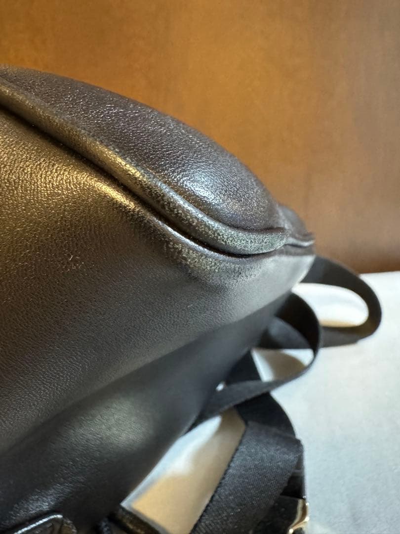 ロジェヴィヴィエボディバッグ