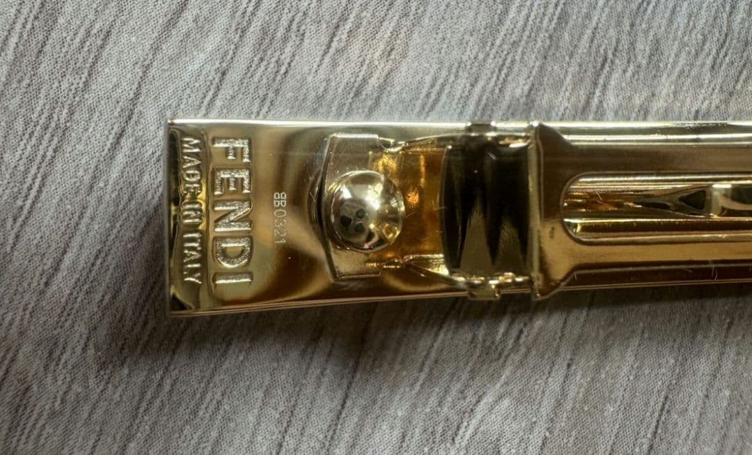 【新品•未使用】フェンディ（FENDI）バレッタ