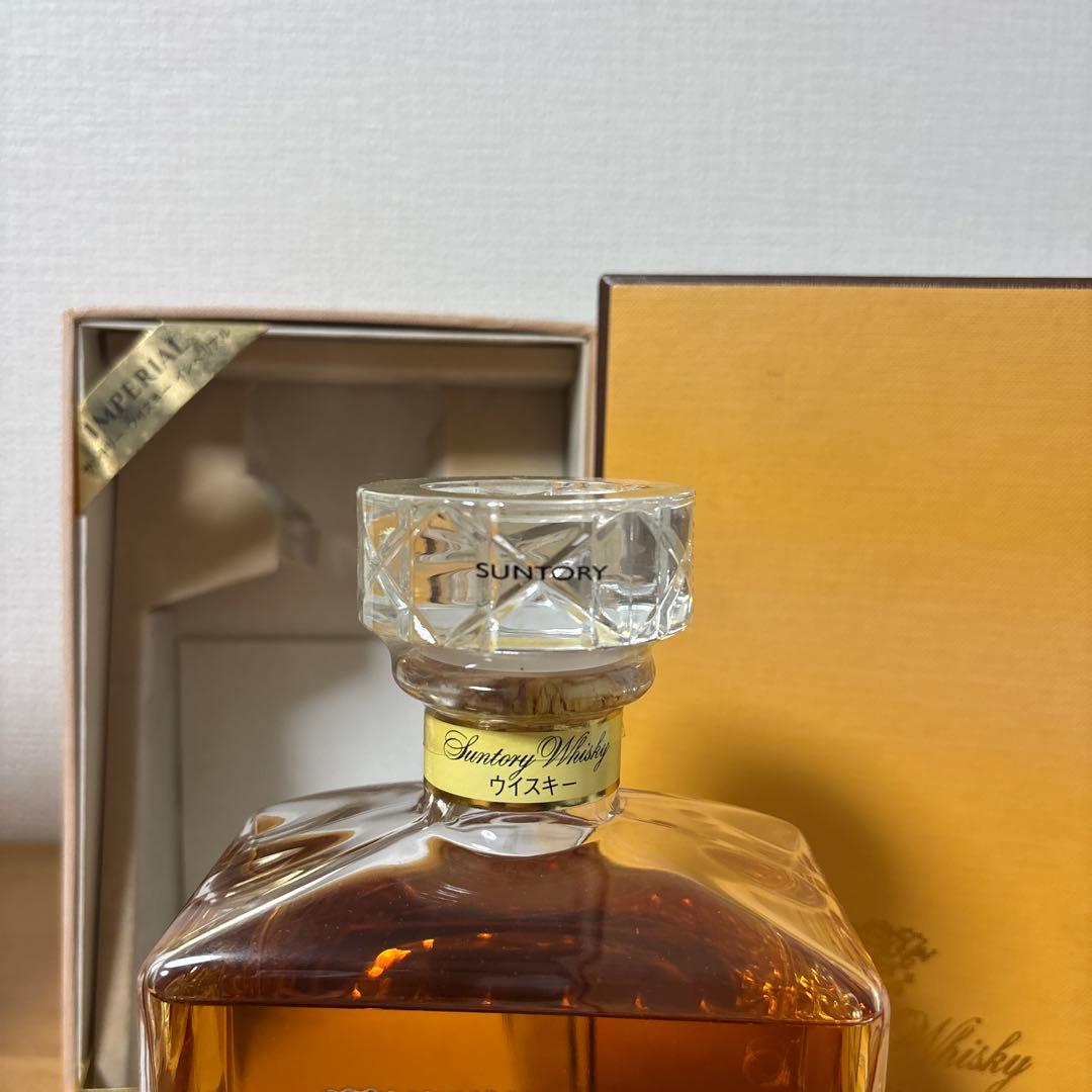 サントリーウイスキー　インペリアル　箱付き　未開封