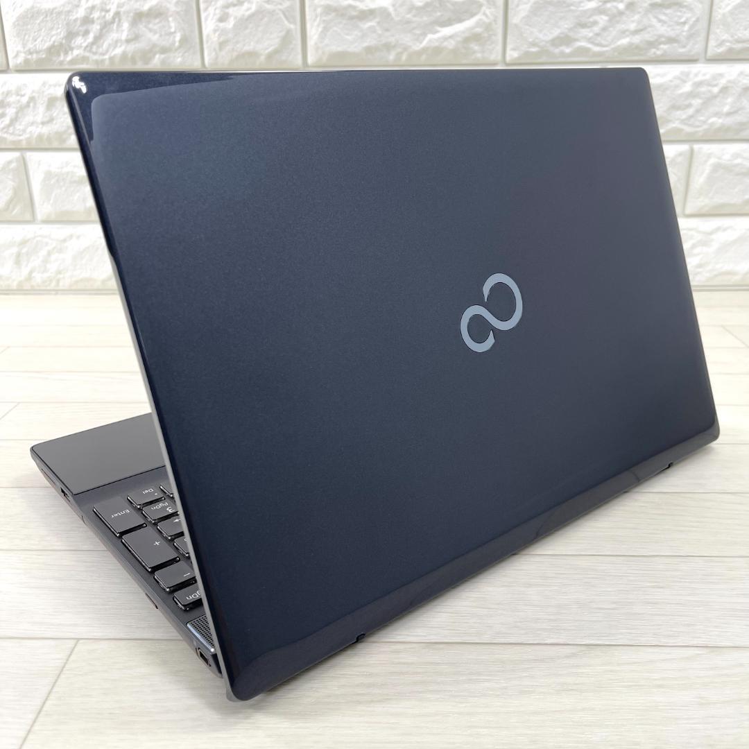 富士通 第8世代 i7 新品SSD1T＋HDD1TB メモリ16 ノートパソコン