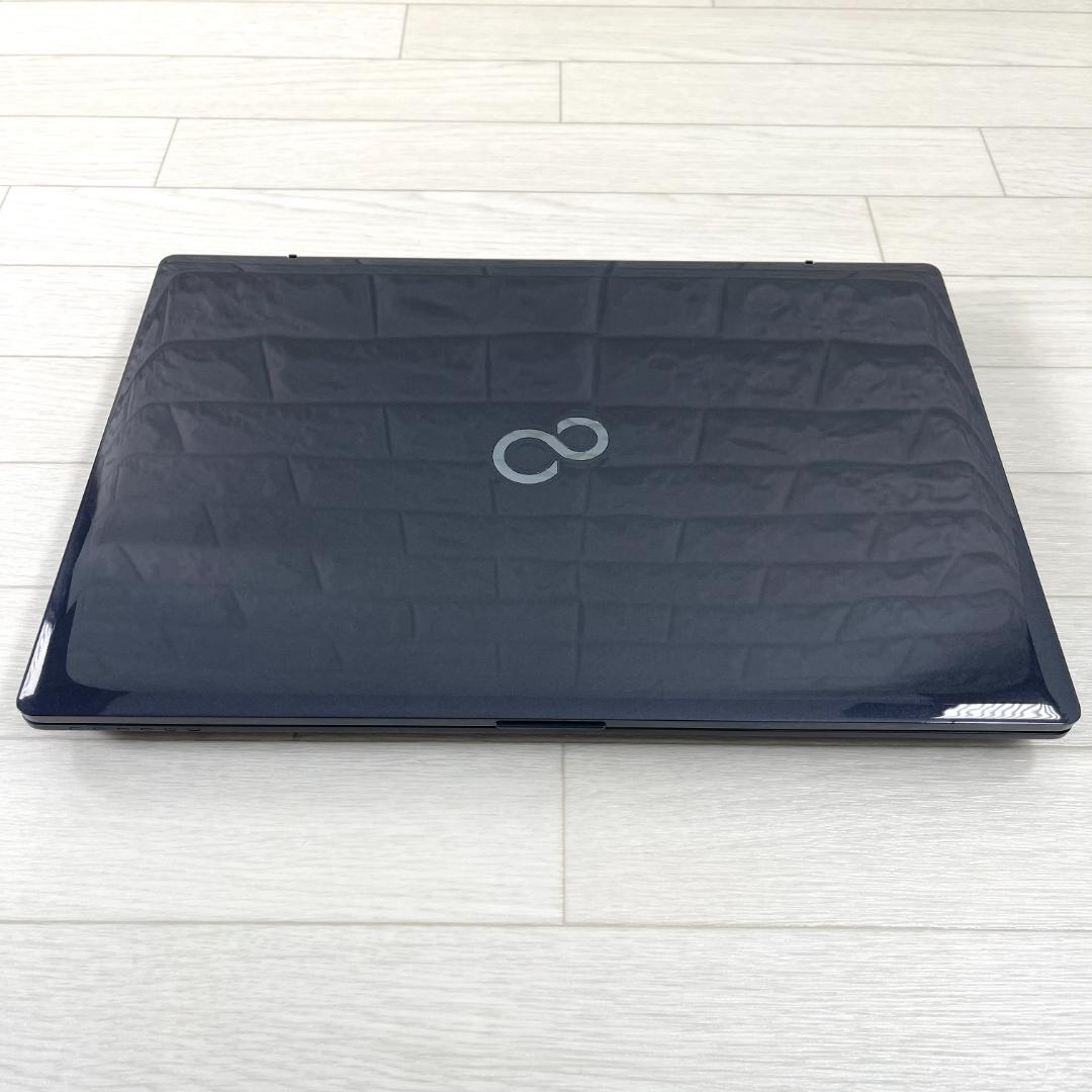 富士通 第8世代 i7 新品SSD1T＋HDD1TB メモリ16 ノートパソコン