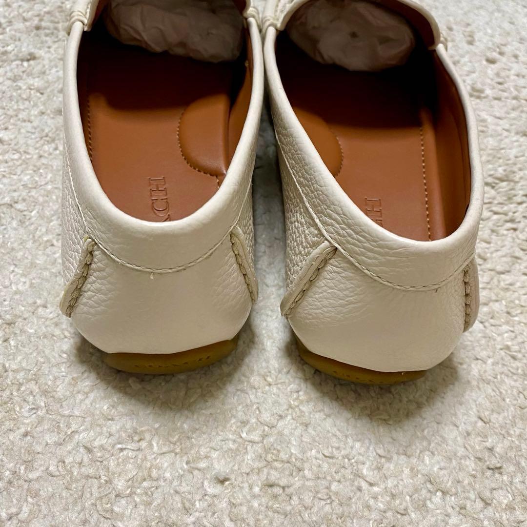 【美品】コーチ ドライビングシューズ ローファー ホワイト 未使用