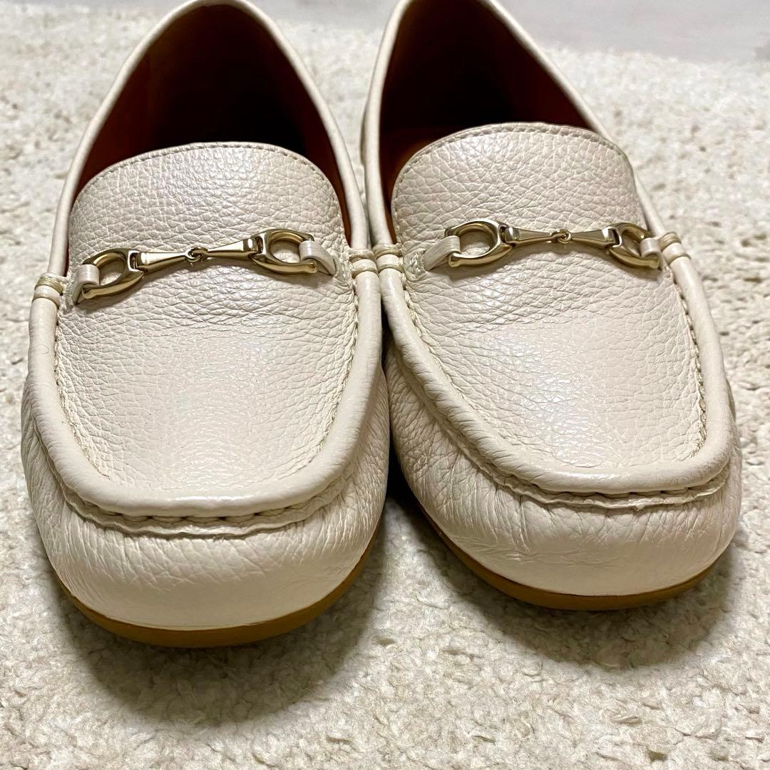 【美品】コーチ ドライビングシューズ ローファー ホワイト 未使用