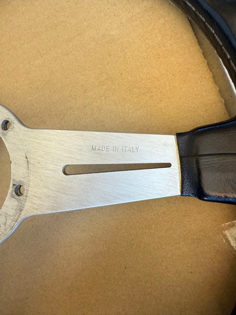 NARDI クラシック レザーステアリング 36パイ