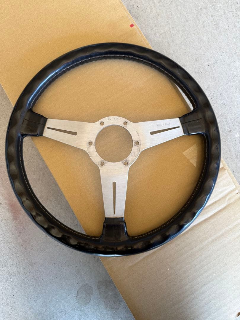 NARDI クラシック レザーステアリング 36パイ