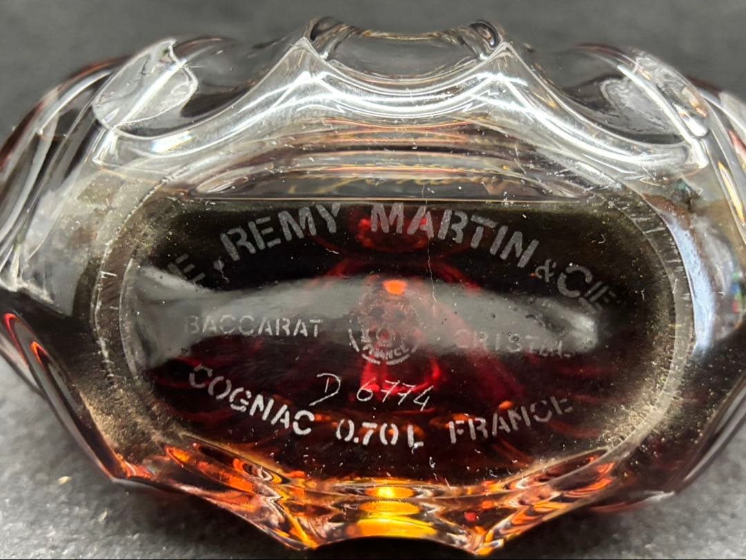【 REMY MARTIN セントークリスタル 】ブランデー 700ml
