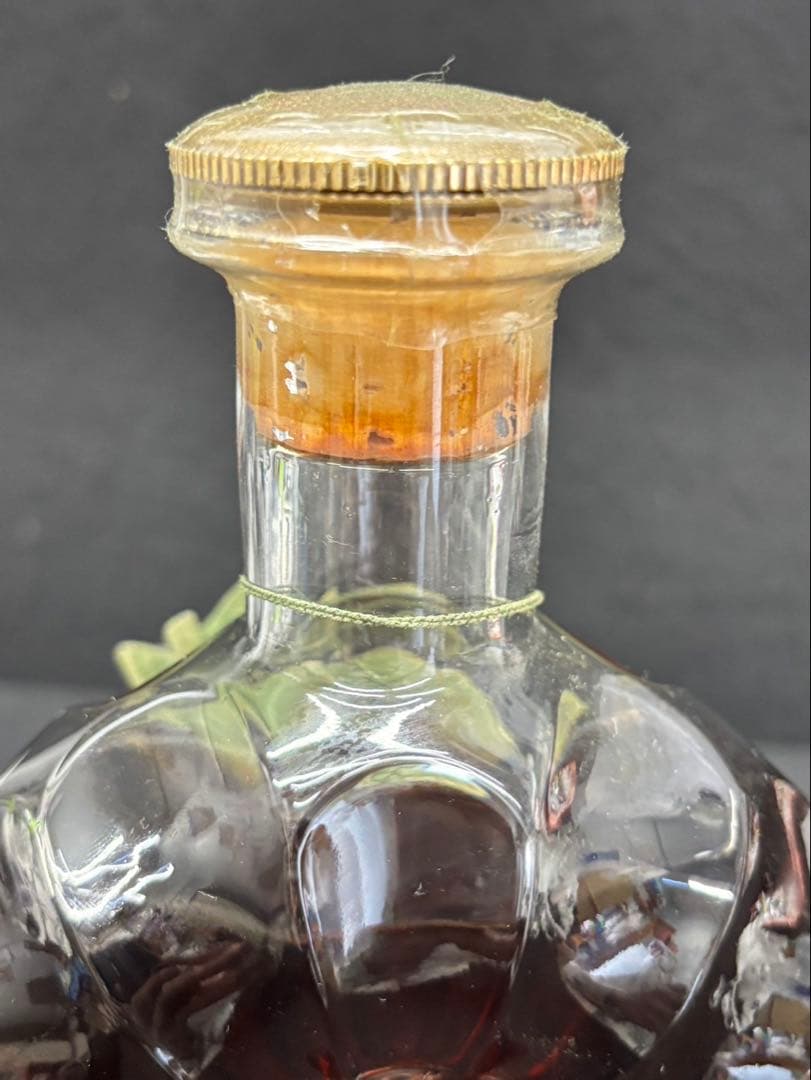 【 REMY MARTIN セントークリスタル 】ブランデー 700ml