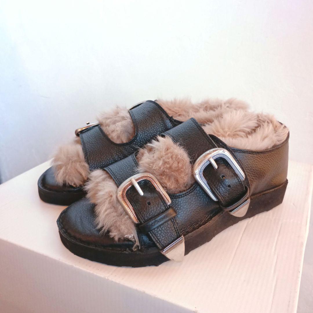 専用　CAMINAND ブラック ファー サンダル 23cm スリッポン