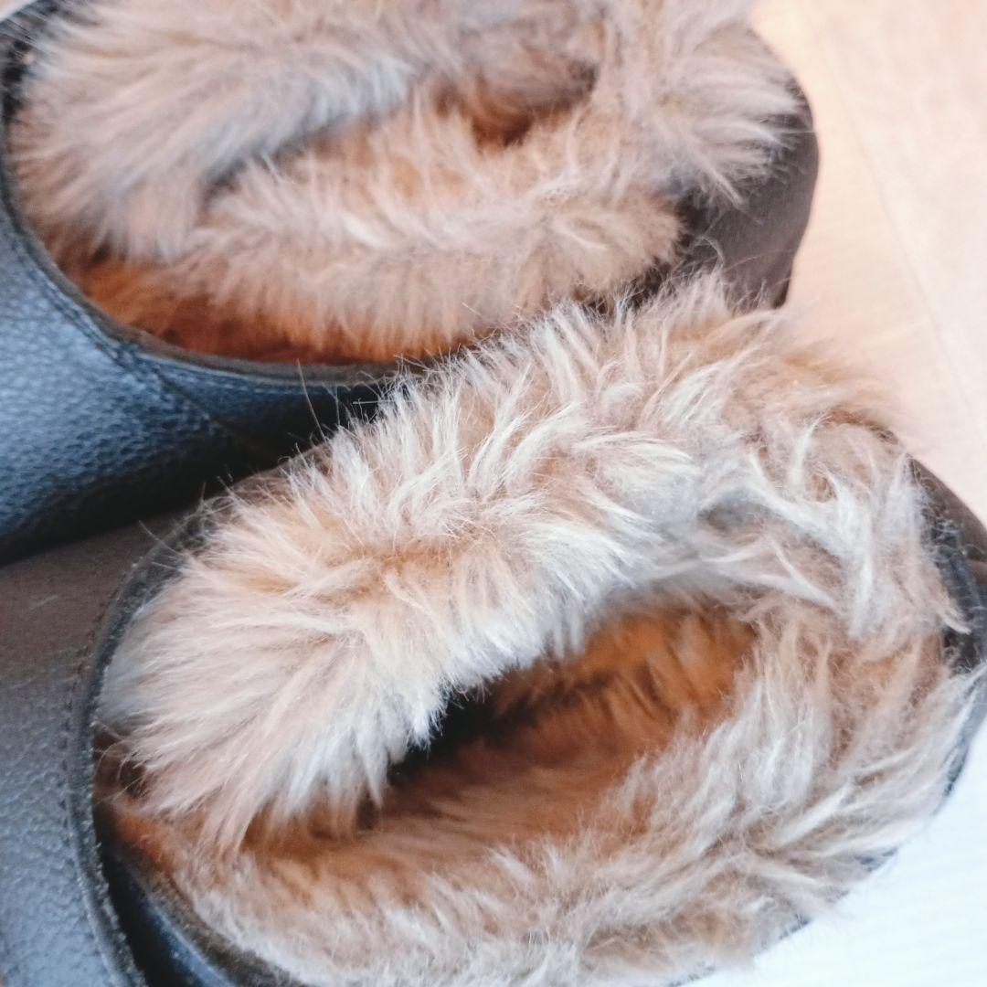 専用　CAMINAND ブラック ファー サンダル 23cm スリッポン