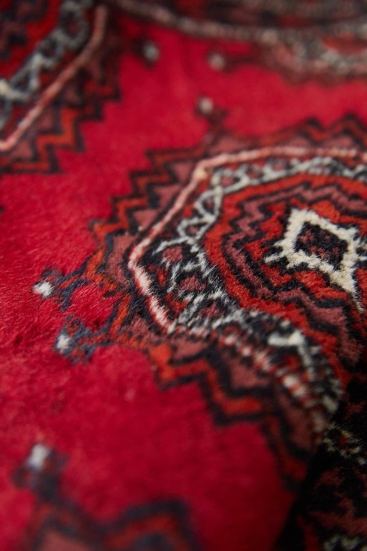 ヴィンテージラグ　トライバルラグ　ラホール産（161×98cm）赤　茶　黒