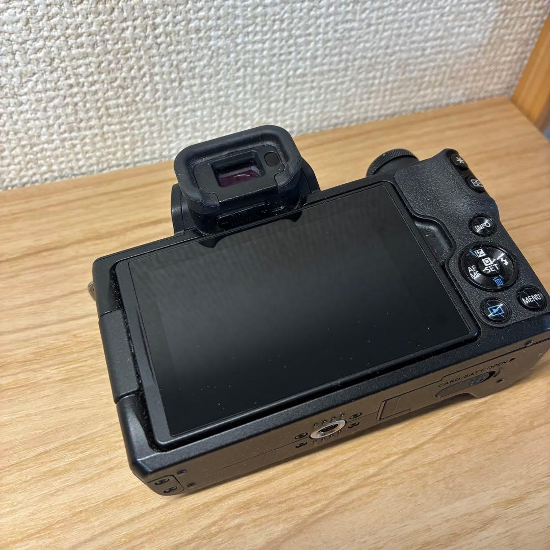 【美品】CANON EOS Kiss M デジタル一眼レフカメラ8/19まで出品