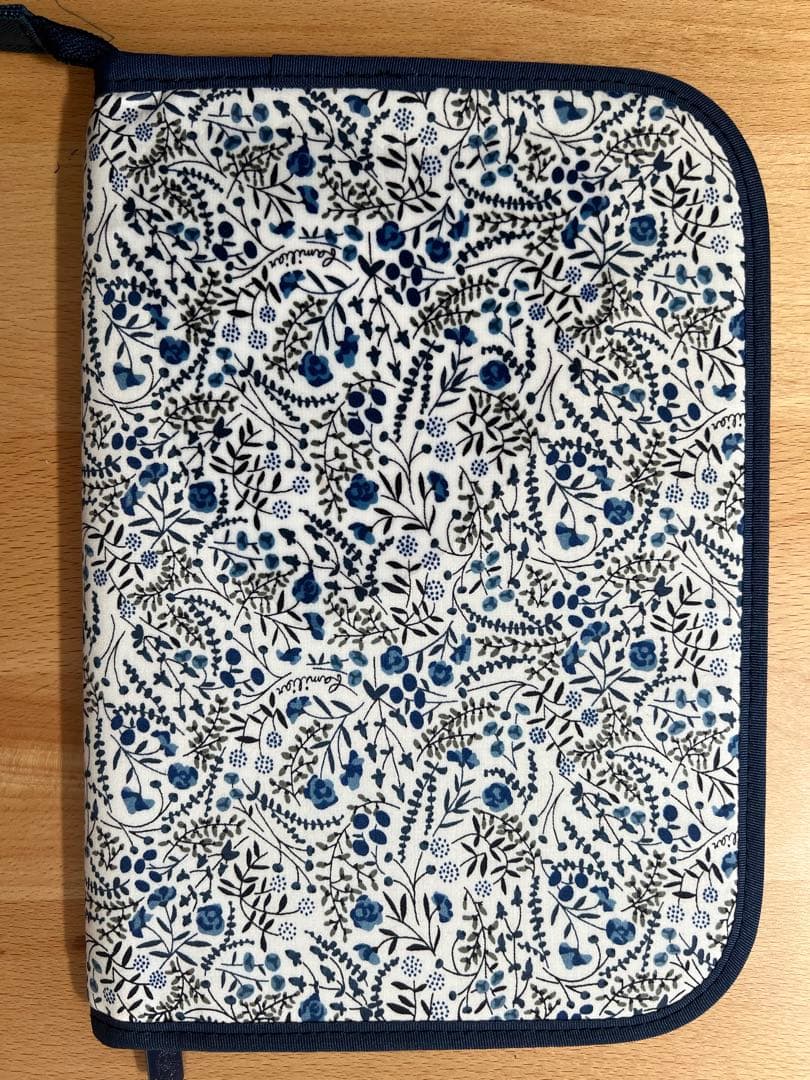 【極美品】ファミリア母子手帳ケース大サイズ