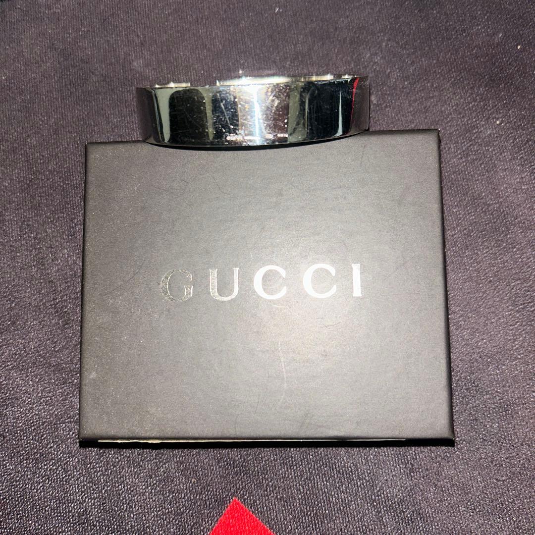 GUCCI シルバー　バングル