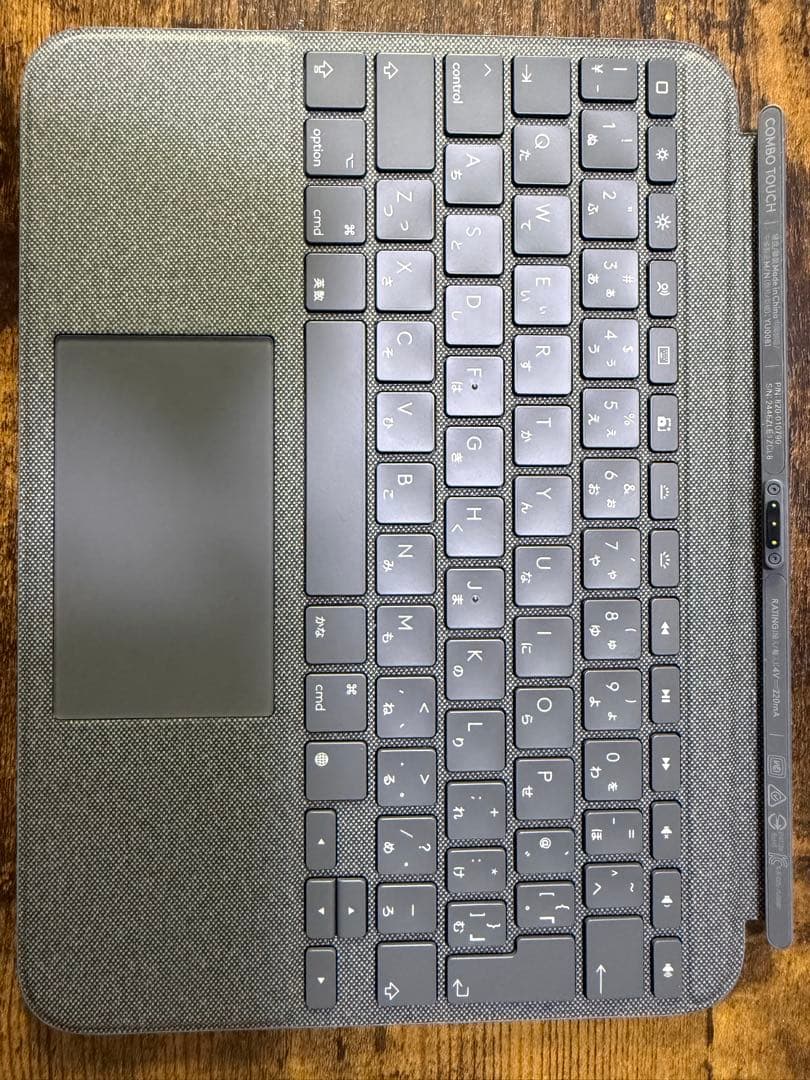 iPadアクセサリー Logicool Combo Touch Keyboard Case