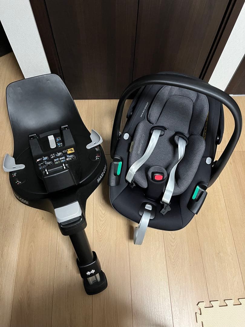 マキシコシペブル360 チャイルドシート➕ISOFIX車載用ベースセット