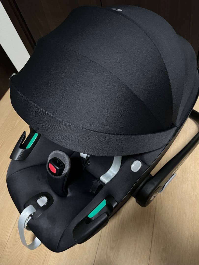 マキシコシペブル360 チャイルドシート➕ISOFIX車載用ベースセット