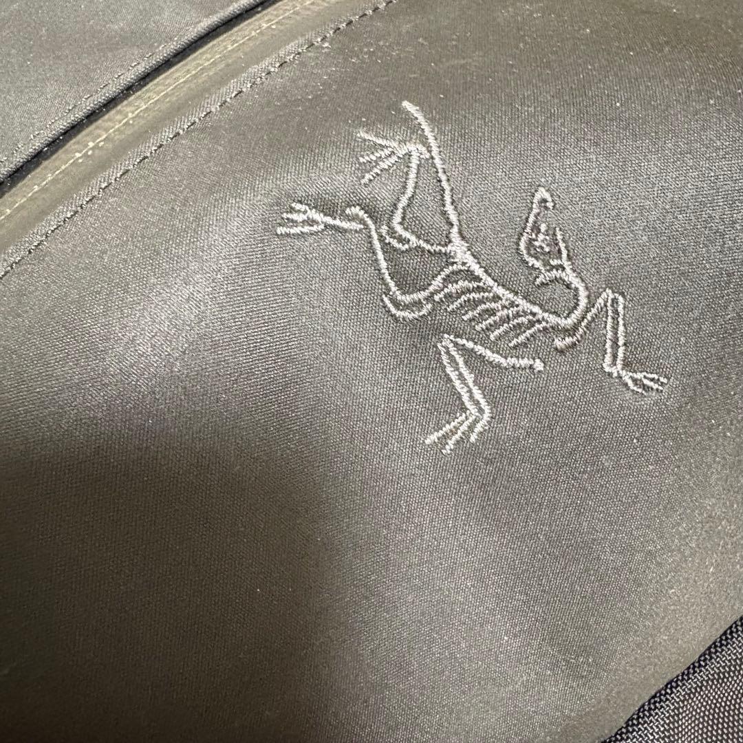 希少【廃盤モデル】ARC’TERYX アークテリクス アロー22 タグ付き