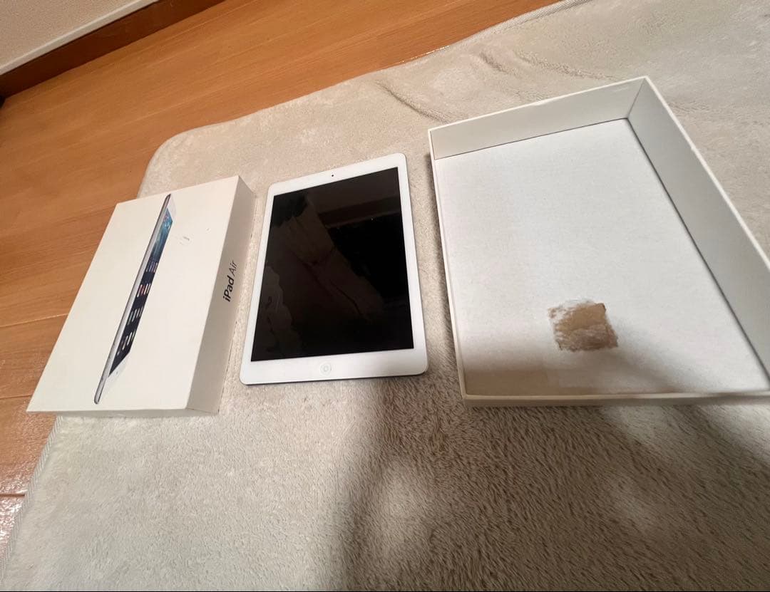 美品　iPad Air 128GB本体