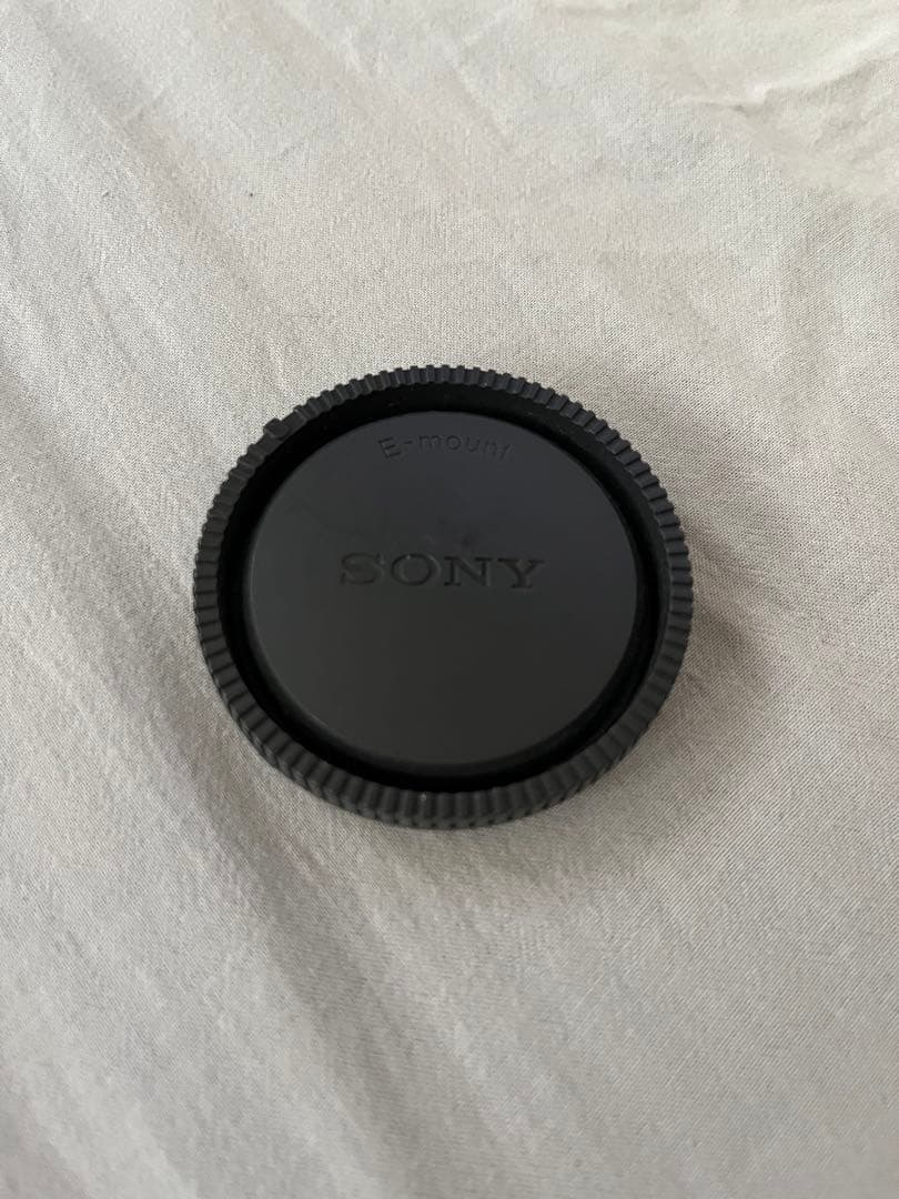 Sony FE 3.5-6.3/24-240 OSS ズームレンズ