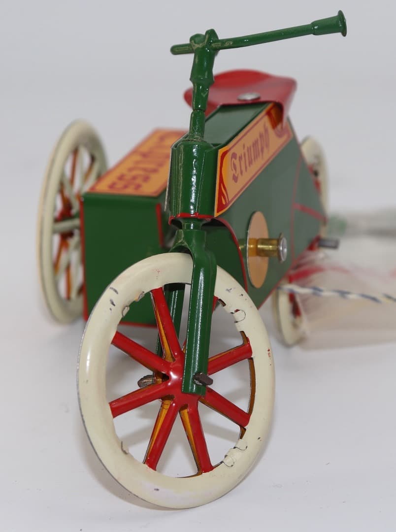 Teddy Bear with Tricycle Tucker＆Walther