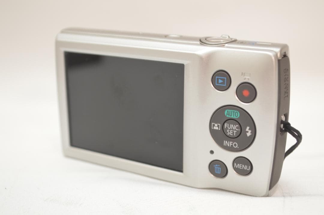 ✨未使用級美品✨ Canon IXY 180 シルバー