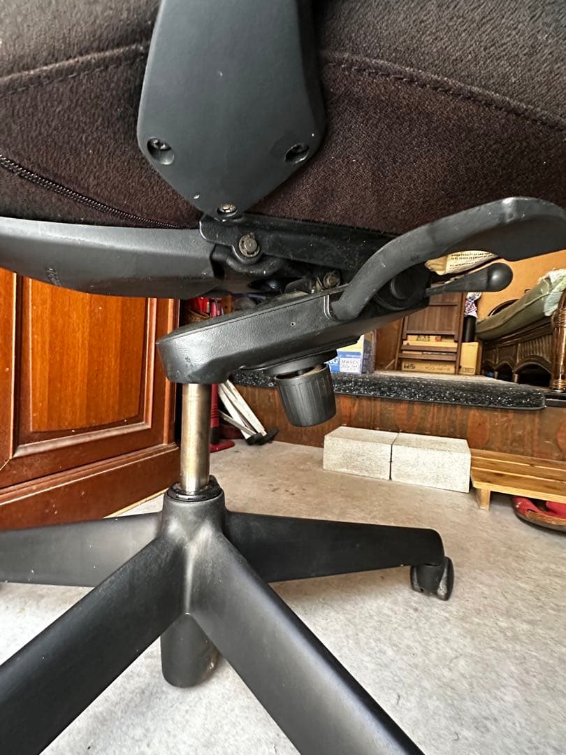 キールハワー チェアジュニア USED