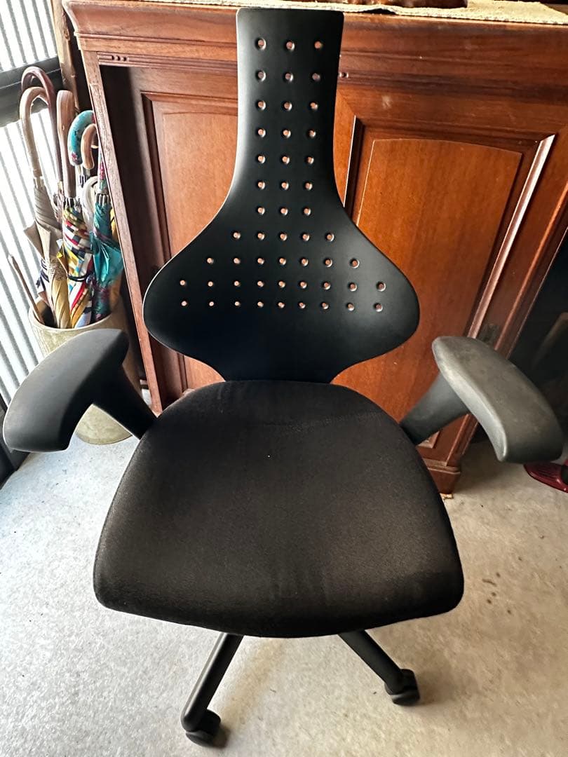 キールハワー チェアジュニア USED