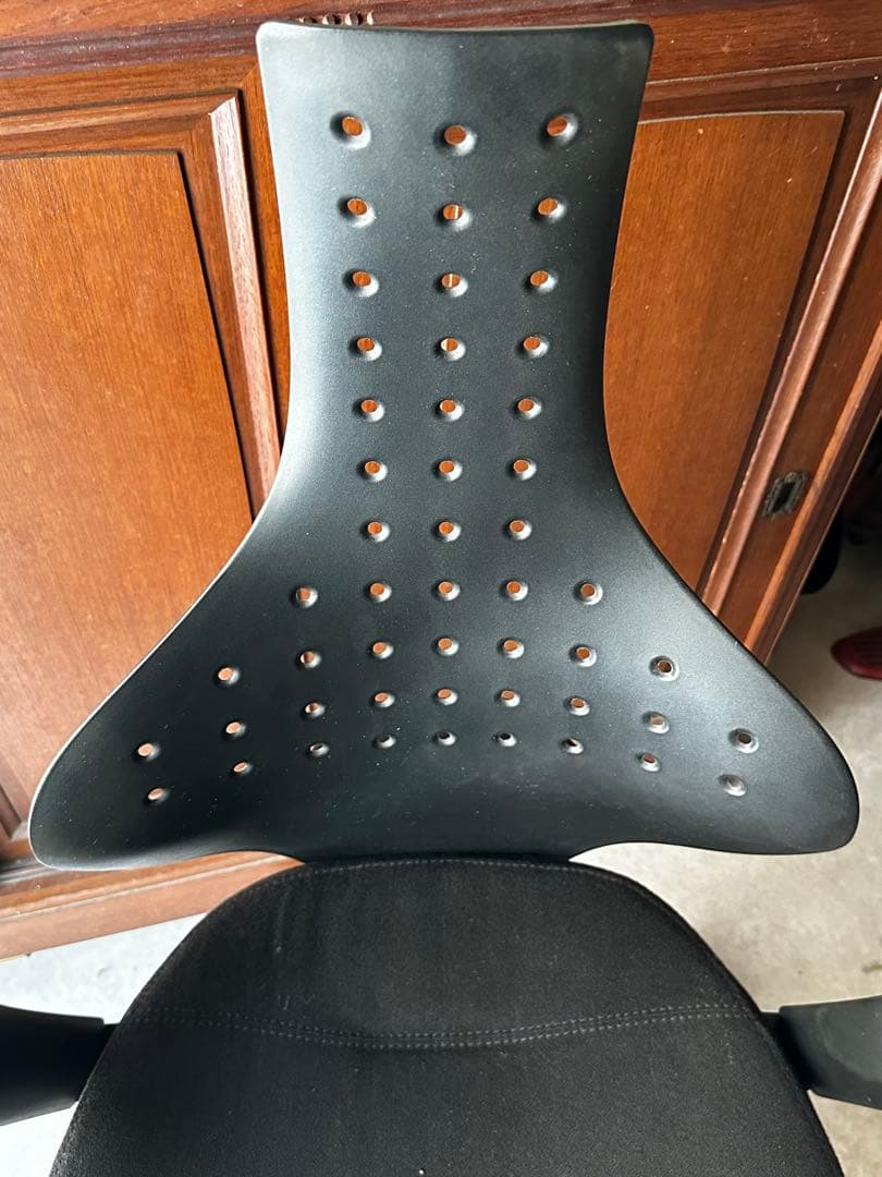 キールハワー チェアジュニア USED