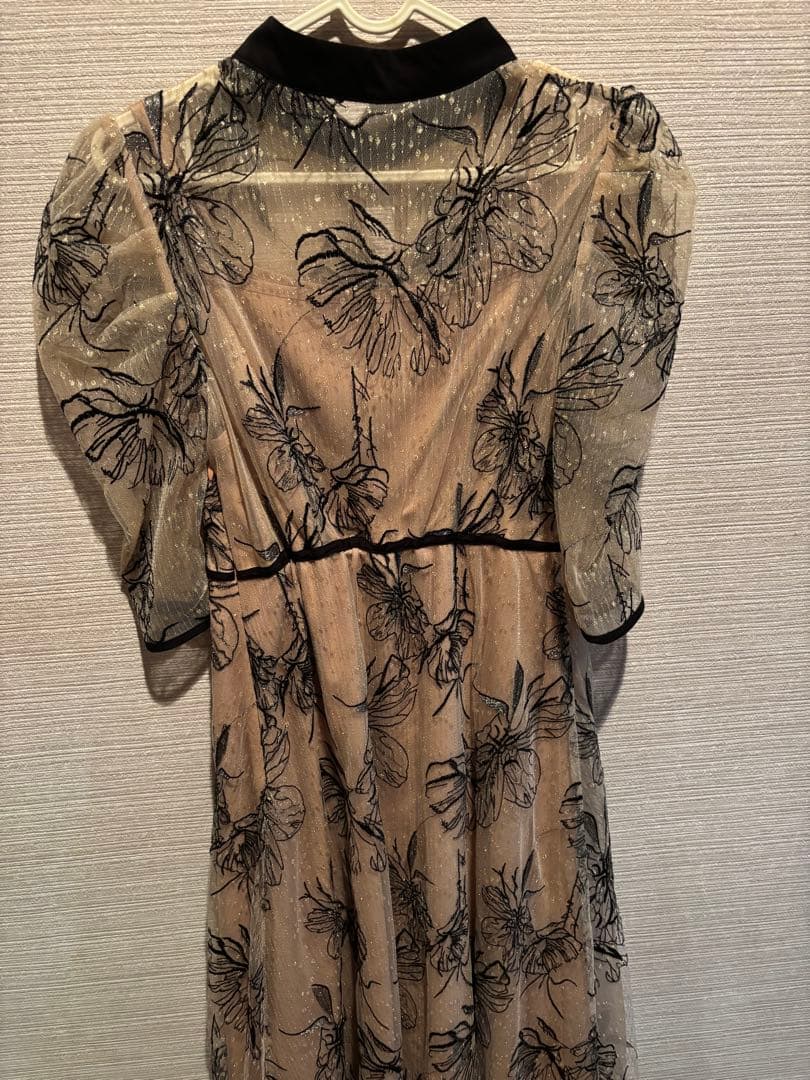 leja パーティドレス　ベージュ　S