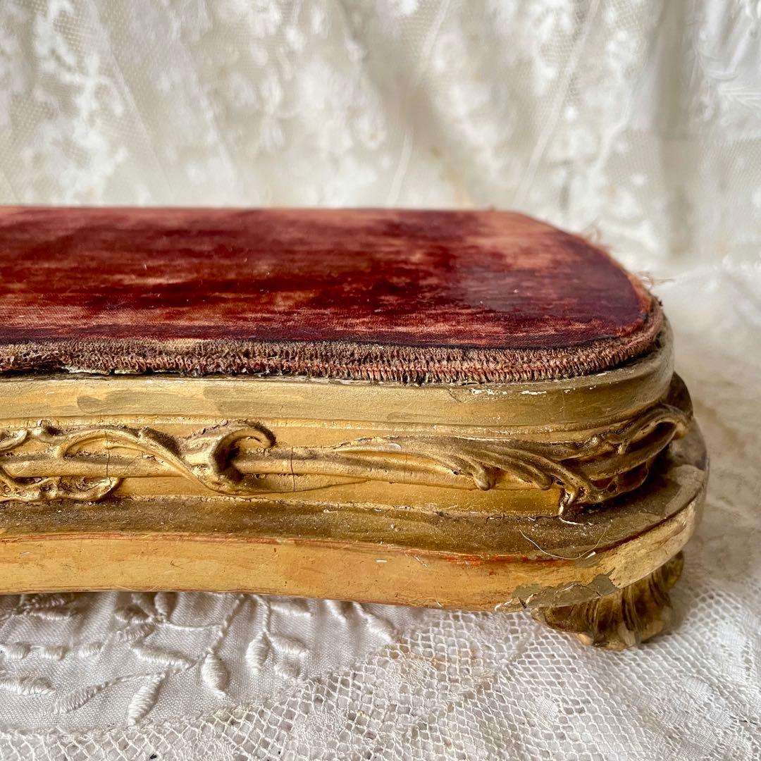 ディスプレイ台座　ポワドレ　フランスアンティーク　店舗什器　ゴールド　ベロア張り