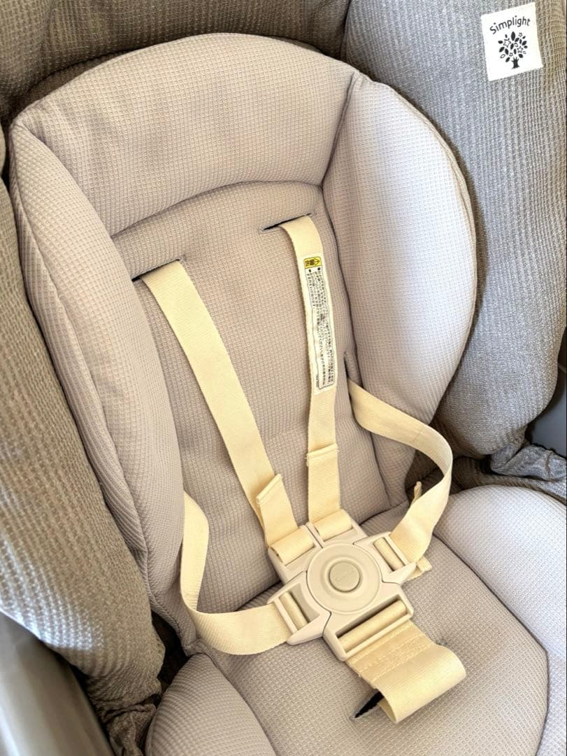 Combi ネムリラ 手動スウィング ハイローチェアー ランチトレー付き　箱付き