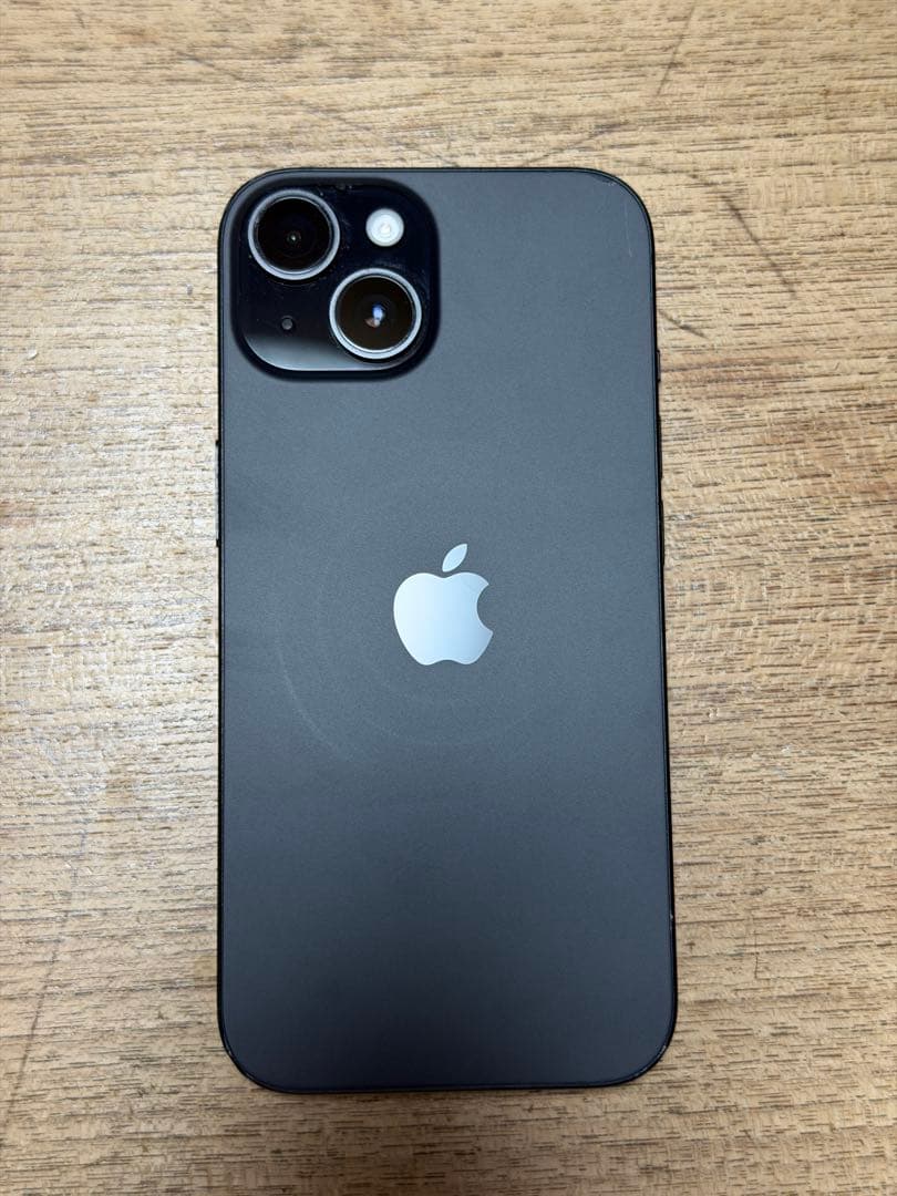 yuki　iPhone15 ブラック256GB カナダ版シャッター音なし