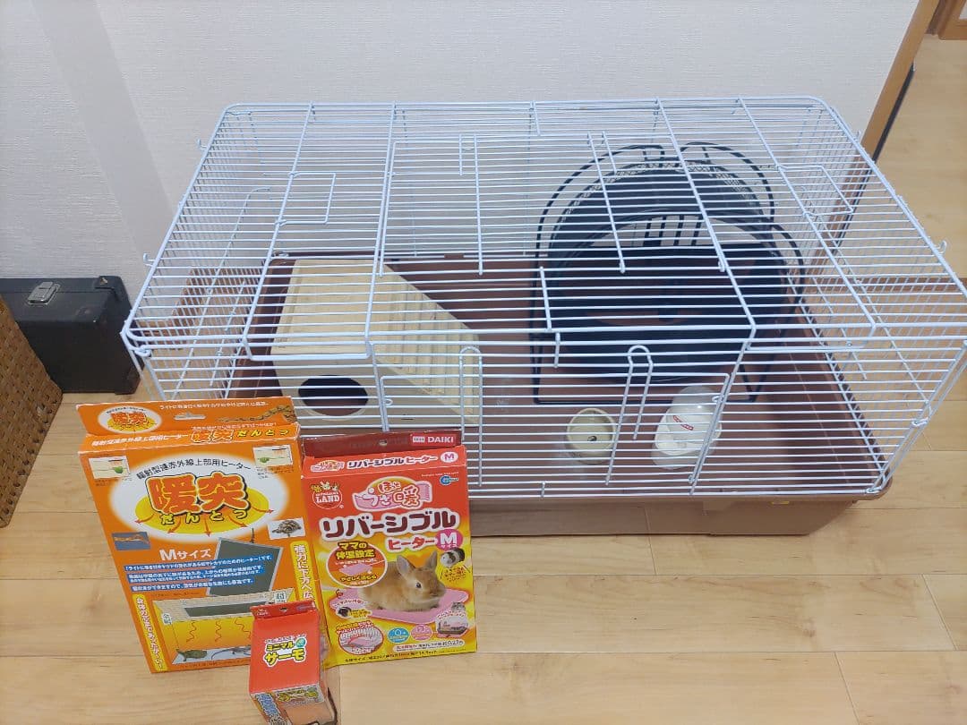 ハリネズミ　飼育セット　小動物用大きめケージと付属品セット　3万4000円相当