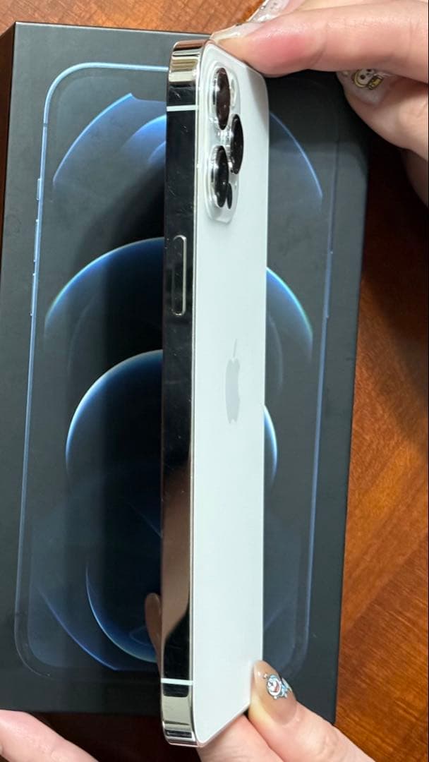 iPhone 12pro max 128gb シルバー